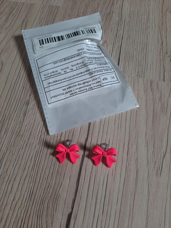 Super paire de boucles d'oreilles