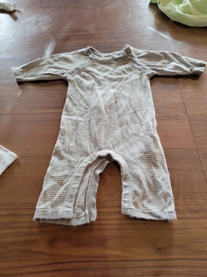 Lot de pyjamas et bodies 3 mois mixtes - photo numéro 6