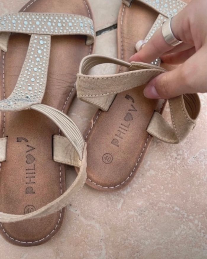 Sandale couleur beige à strass taille 40 de chez La Halle en bon état - photo numéro 8