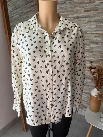 Chemise écru cœurs noirs