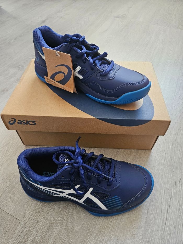 Chaussures baskets garçon asics 34 1/3 neuf