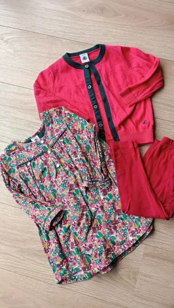 Ensemble petit bateau