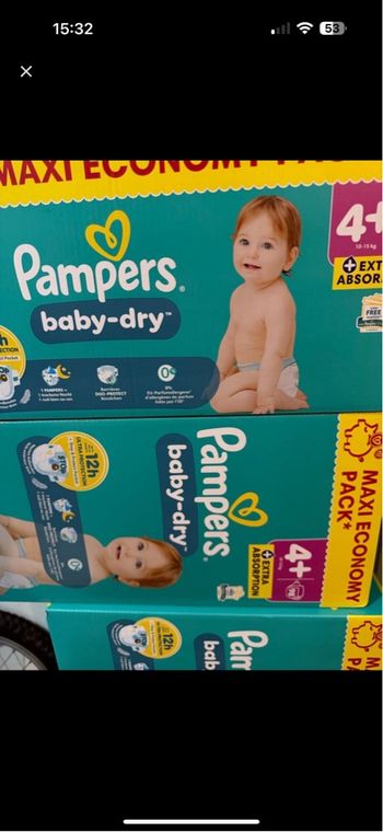 Pampers baby dry taille 4+(10-15) kg