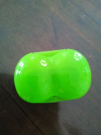 Boite à kiwis et sa cuillère