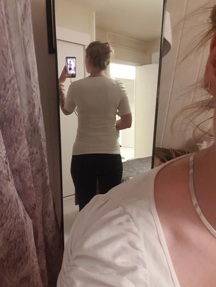 Tee shirt moulant - photo numéro 4