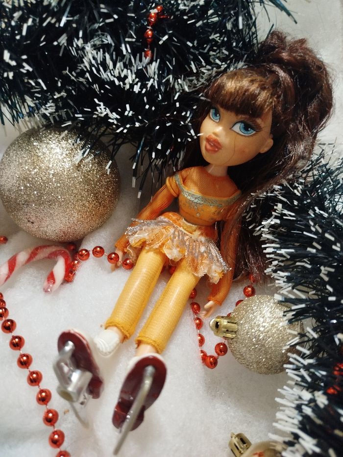 Bratz Maribel ice champion