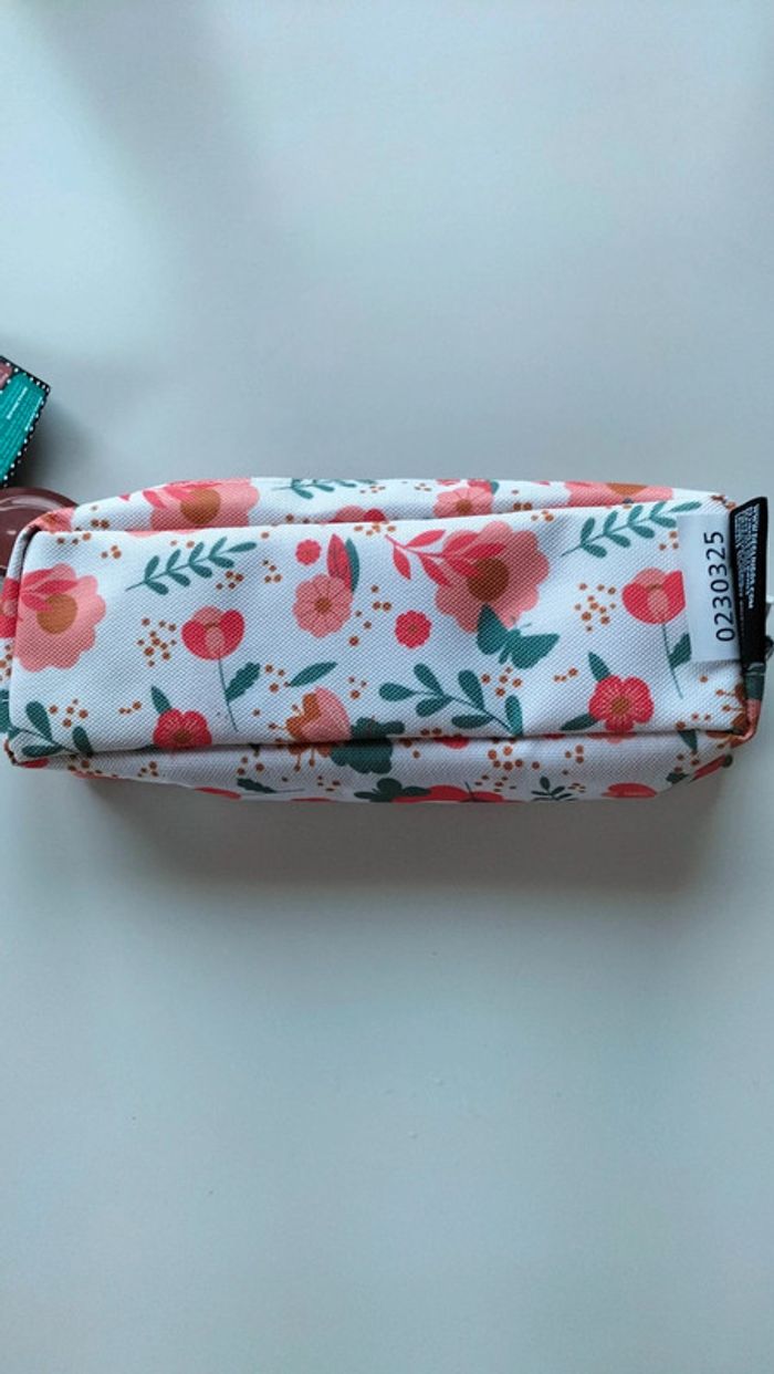 Trousse scolaire biche deglingos - photo numéro 4