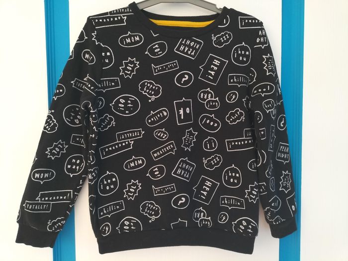 Sweat noir et albnc - 6/7 ans - Primark