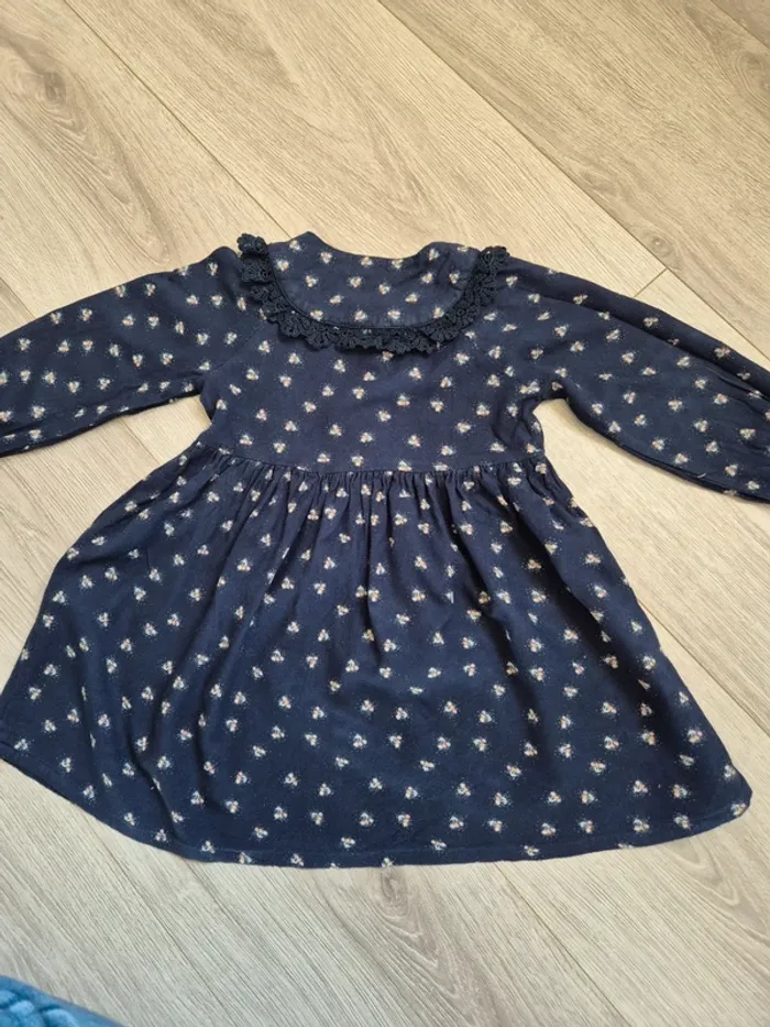 Robe Kiabi 36 mois - photo numéro 2