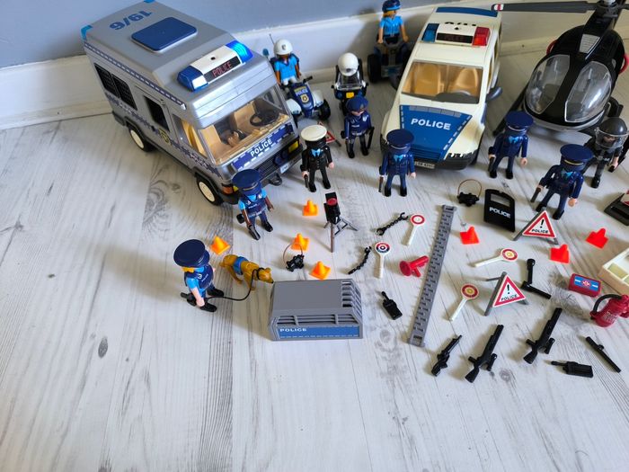 Lot de police playmobil - photo numéro 7