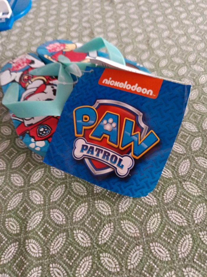 Paire de claquettes neuve Pat patrouille taille 23/24 - photo numéro 4