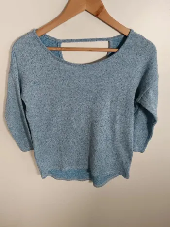 C16 pull bleu Mim 38