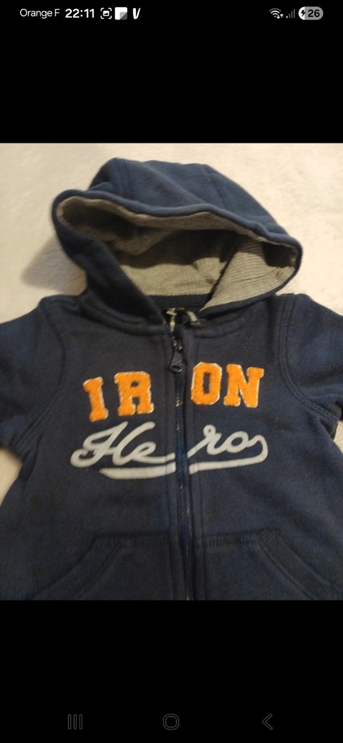 Sweat bébé taille 3 mois - photo numéro 2