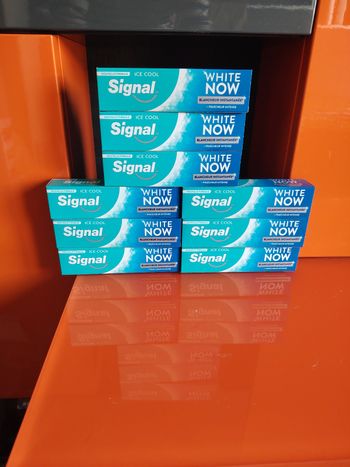 Dentifrice signal white now