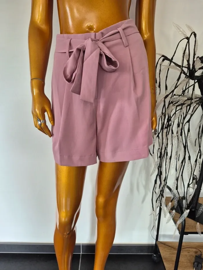 Short Rose avec ceinture et Poches Femme Taille S/36