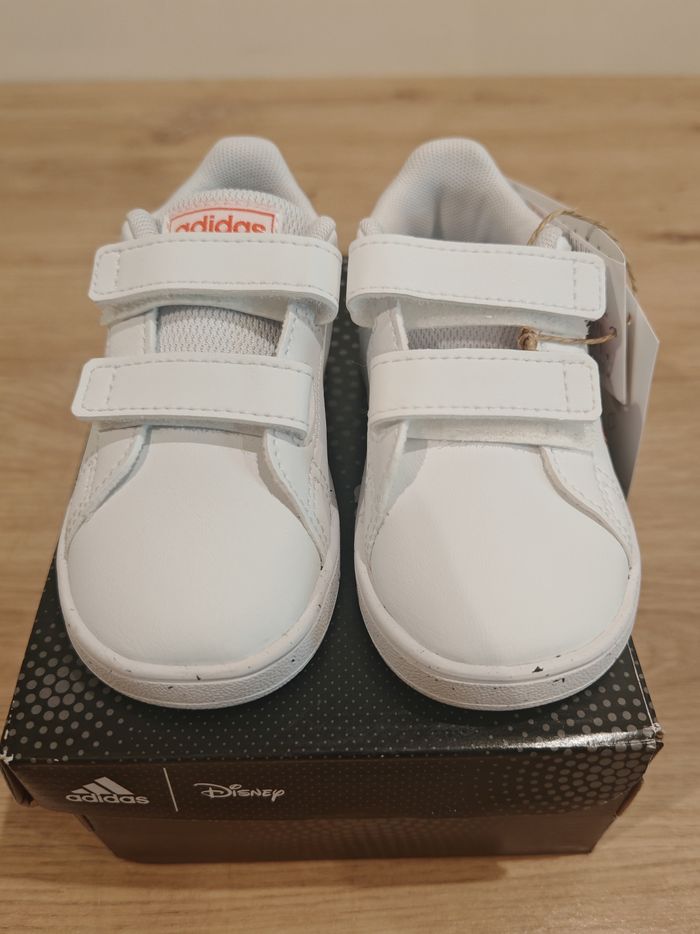 Basket fille, taille 21, Adidas