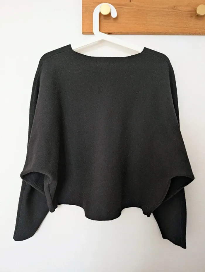 Pull noir - photo numéro 3