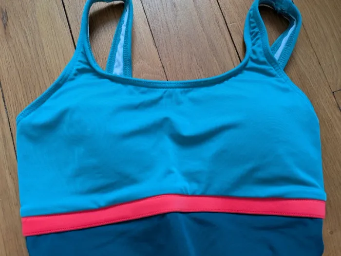 Maillot de bain une pièce decathlon nabaiji sport mer été S 36 très bon état - photo numéro 2