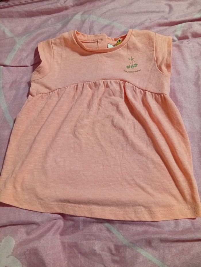 Robe tape a l'oeil