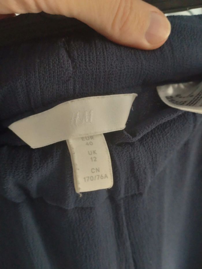 Pantalon fluide large bleu marine femme taille 40 + donne un t-shirt bleu "Dream" - photo numéro 4
