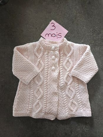 Gros gilet rose 3 mois