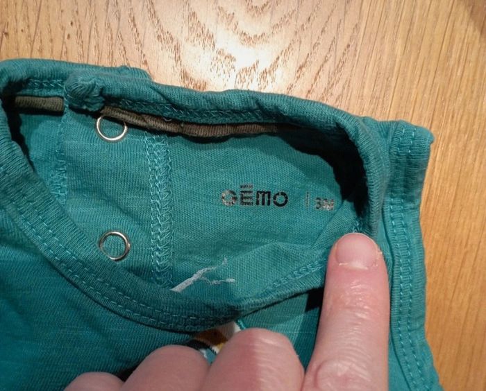 Combishort taille 3 mois en très bon état - photo numéro 3