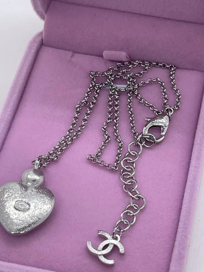 Collier argenté cœur résine bleue - photo numéro 4