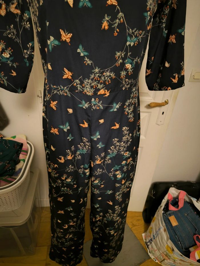 Combinaison bleue marine à fleurs Kiabi taille 40 - photo numéro 3
