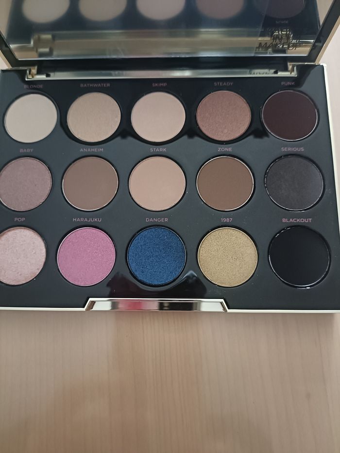 LOT DE 2 PALETTES URBAN DECAY ETERNAL + GWEN STEFANI NEUVES - photo numéro 6