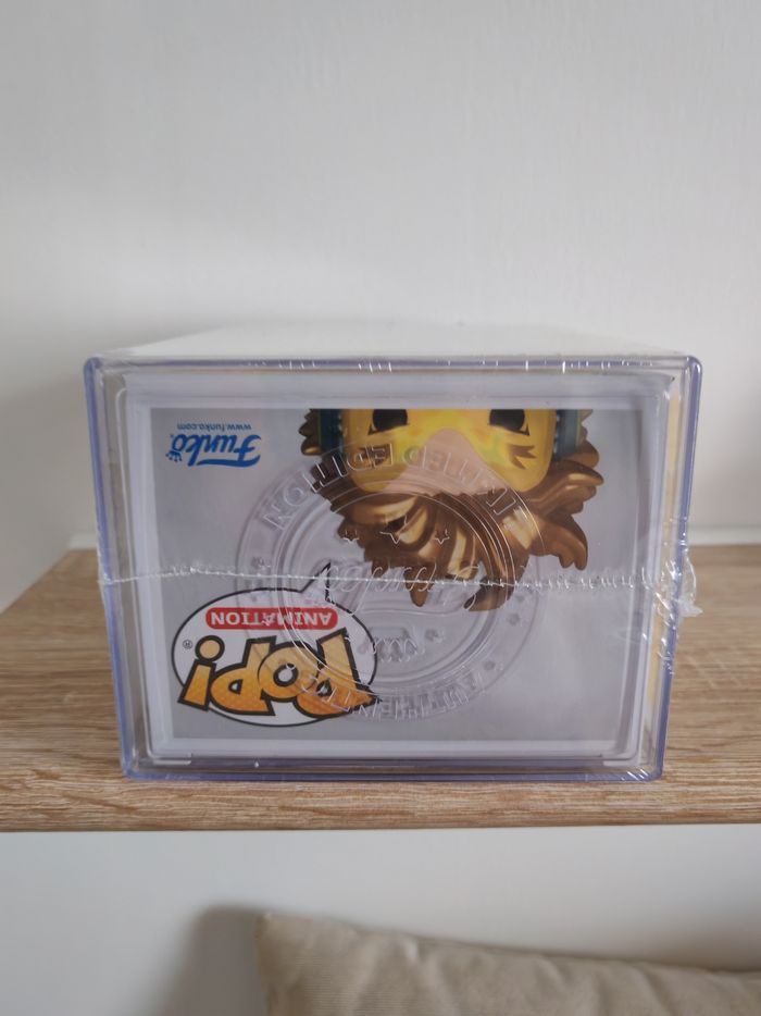 Figurine funko pop hawks 1141 metallic - photo numéro 5