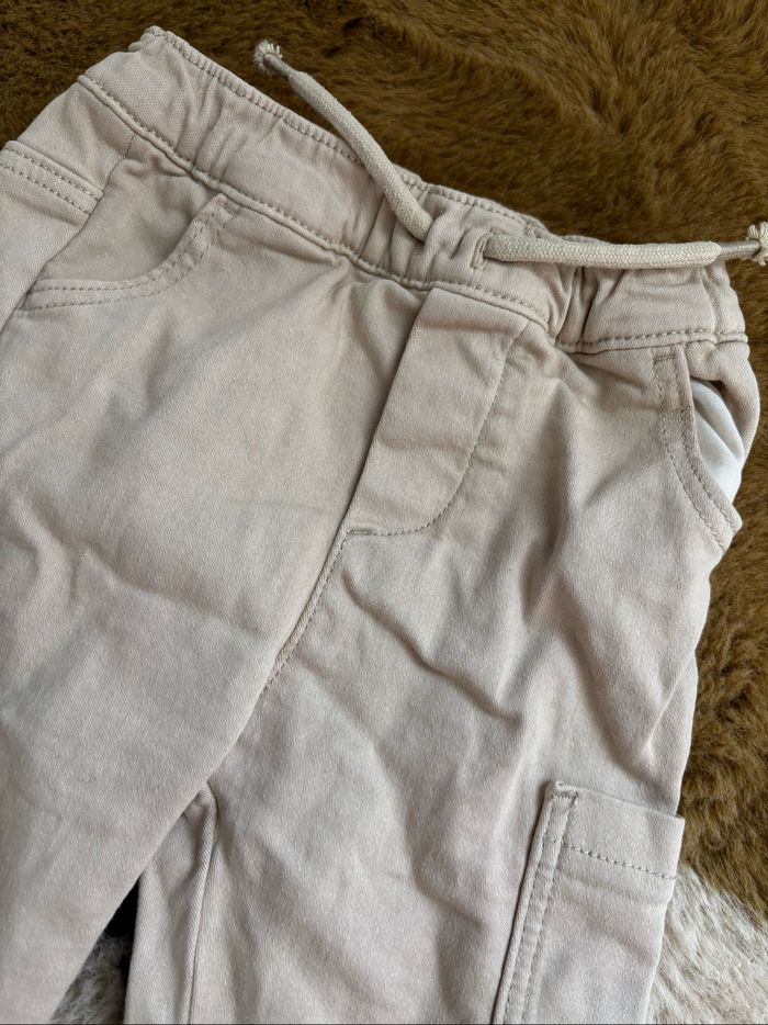 Pantalon cargo beige Primark t.9m - photo numéro 2