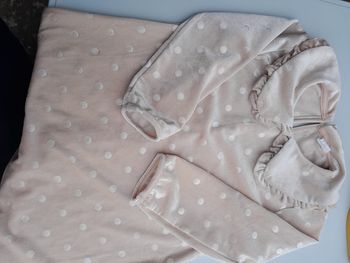 Robe en velours  , rose poudré