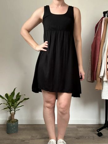 Ici et maintenant Robe noire asymétrique – Taille 36 – Très bon état