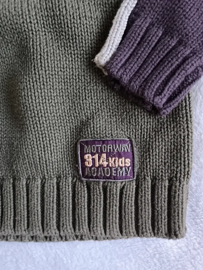 Pull col roulé taille 6 ans - photo numéro 2
