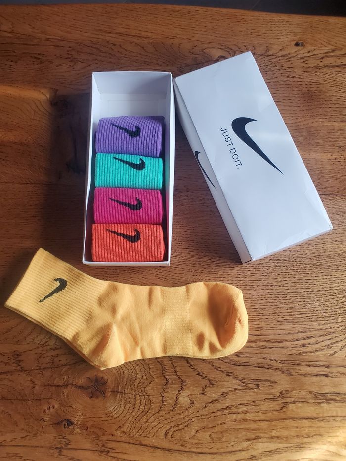 Vend lot de 5 paire de chausette couleur