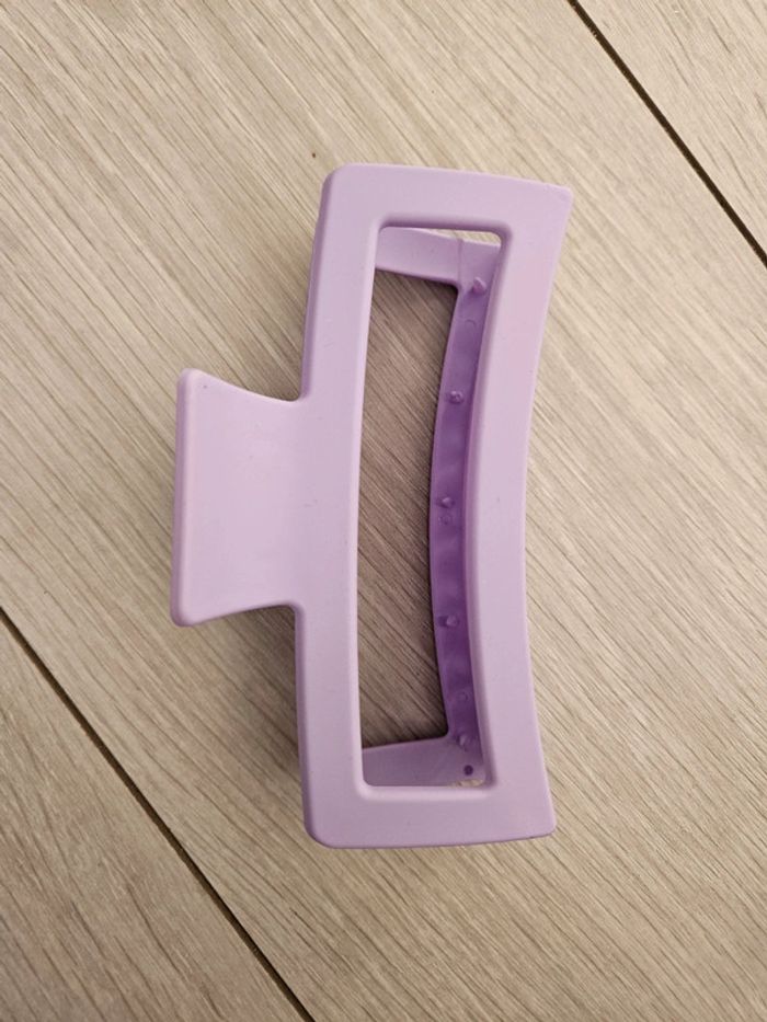 Grande pince violette - photo numéro 2
