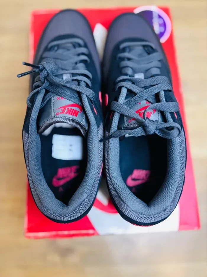 Nike Air Max 1 Essential Vamps Black And Red Taille 44 - photo numéro 5