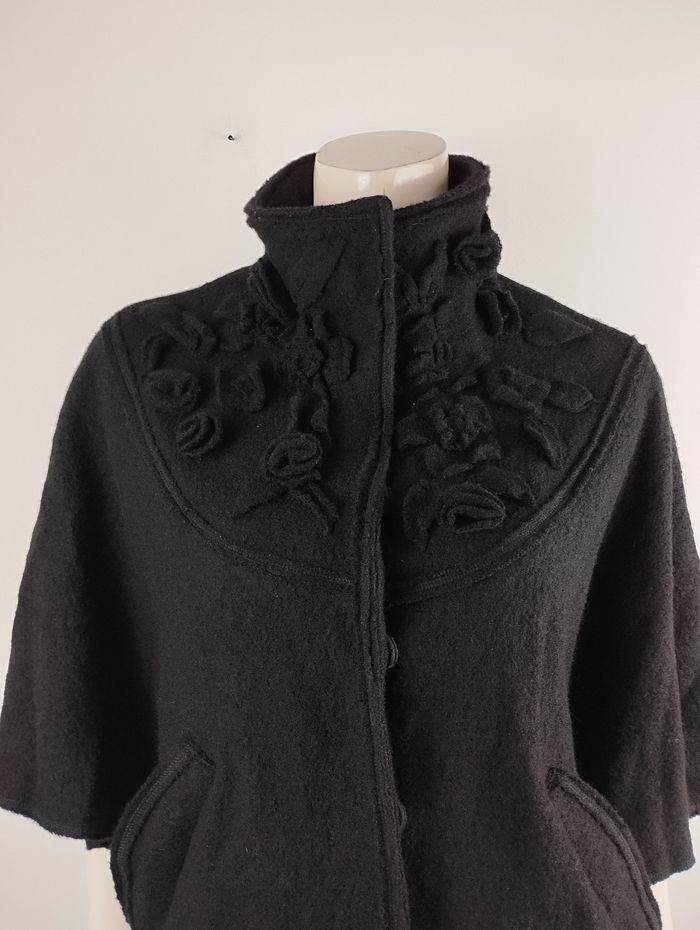 Manteau ou poncho en laine taille 40 - photo numéro 2