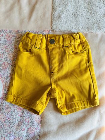Short moutarde 3 mois
