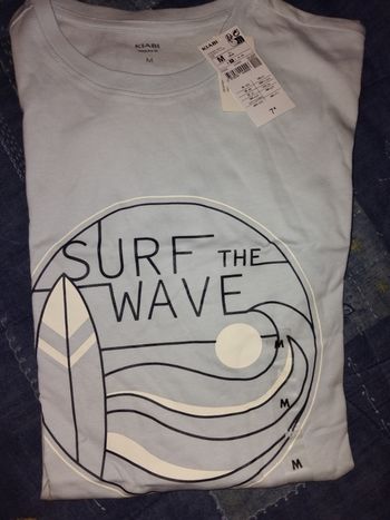 T-shirt bleu clair