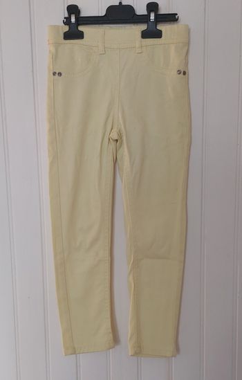 Pantalon enfant de couleur jaune