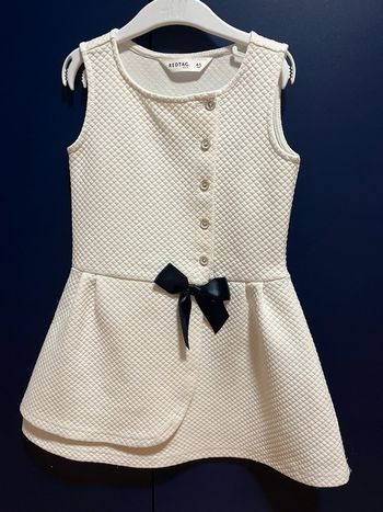 Robe blanche 4/5 ans