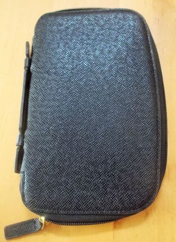 Pochette à cartes "Carolina Herrera"