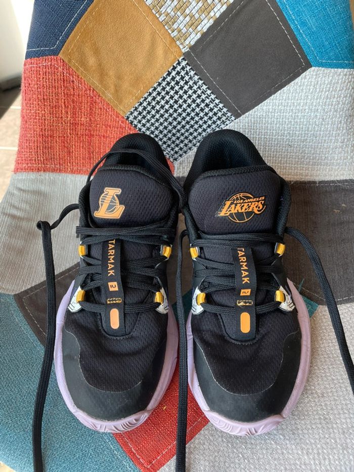 Basket Lakers pointure 35