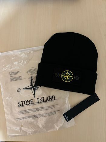 Bonnet stone island noir