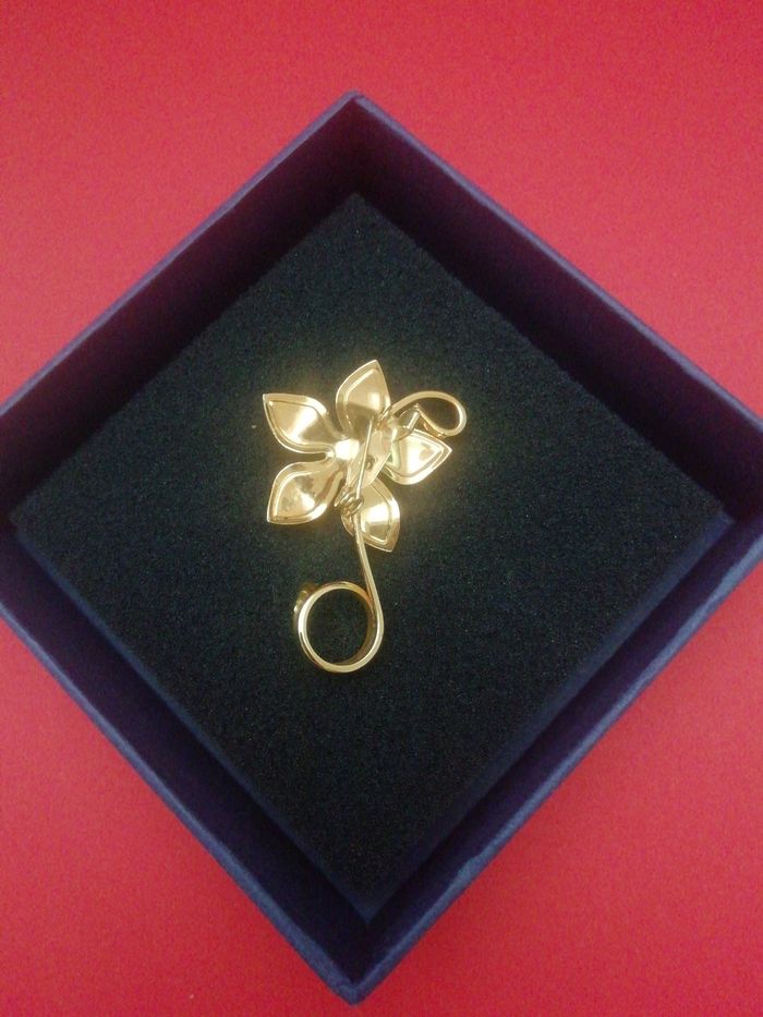 Broche fleur à  perle - photo numéro 2