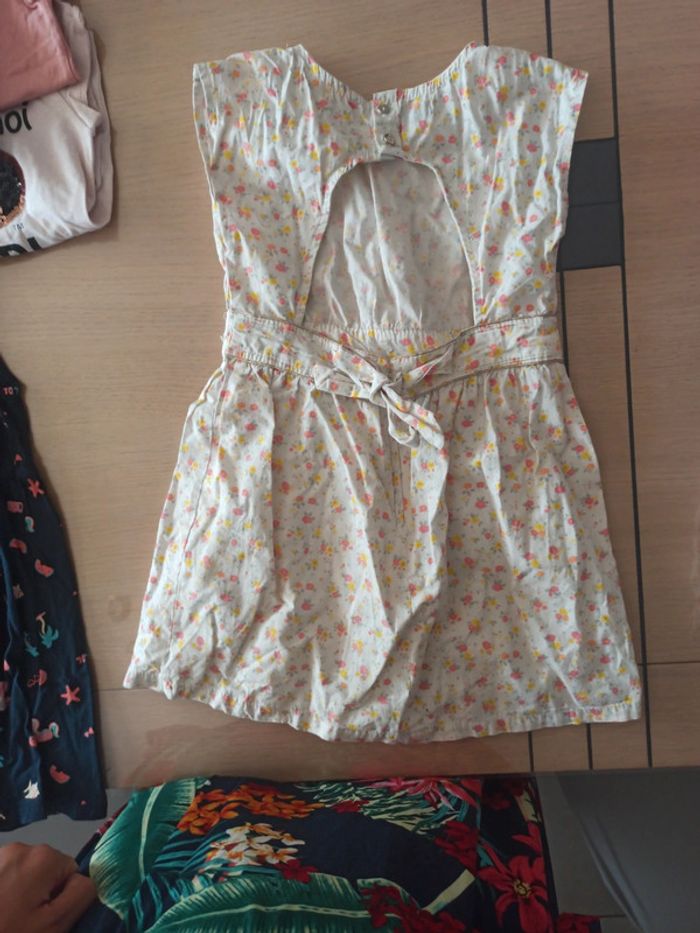 Lot vêtements 6 ans - photo numéro 3