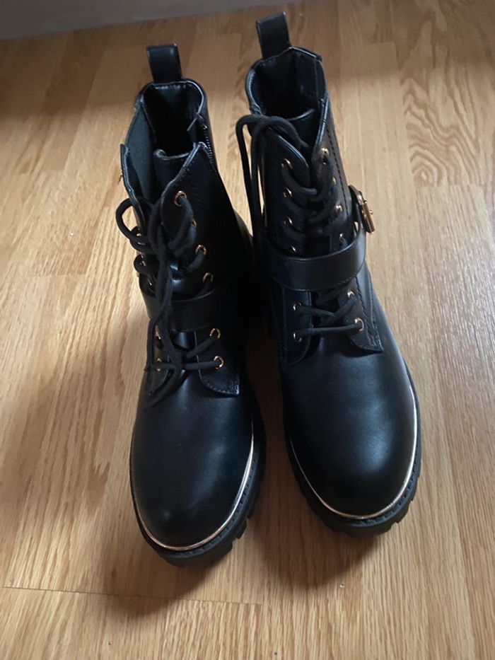 Bottes neuves - photo numéro 4