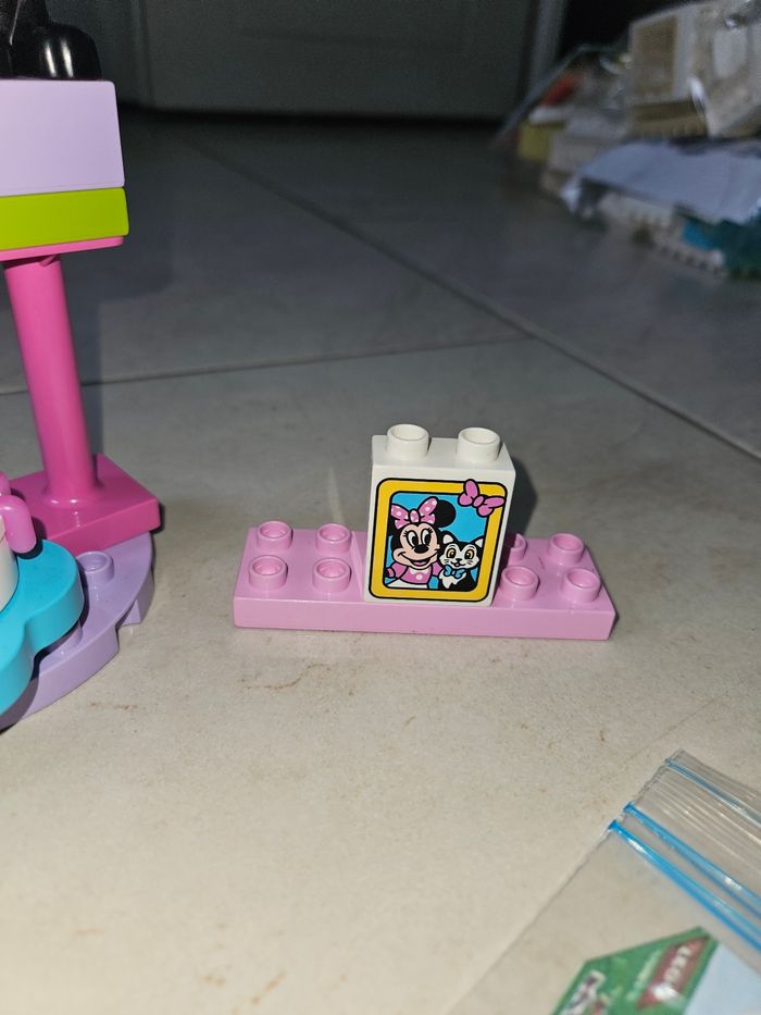 Lego Duplo Le fete d'anniversaire de Minnie - photo numéro 4