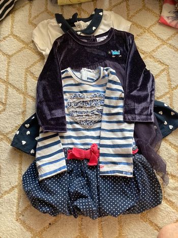 Lot 3 robes 18 mois